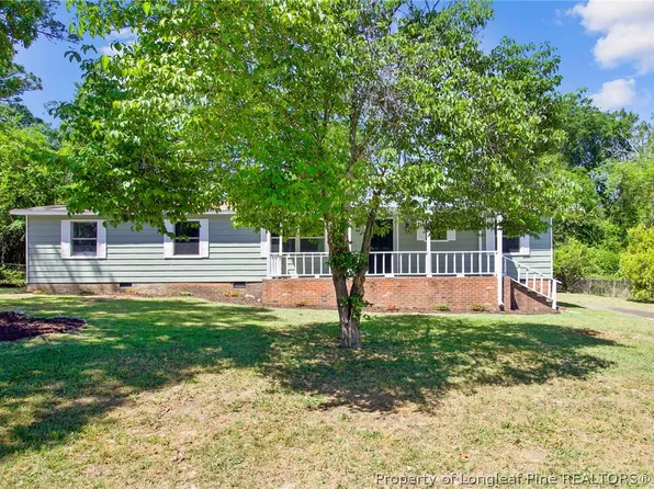 2914 Dothan Dr, Fayetteville, NC 28306