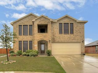 208 Armstrong Ln, Lavon, TX 75166