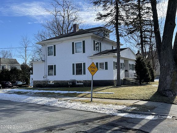 3rd image of 559 Glen St
