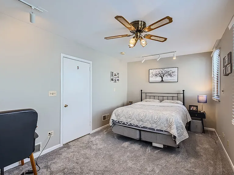 3632 Prairie Ave #1 — Photo 9
