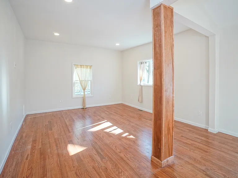 226 S Main St — Photo 10