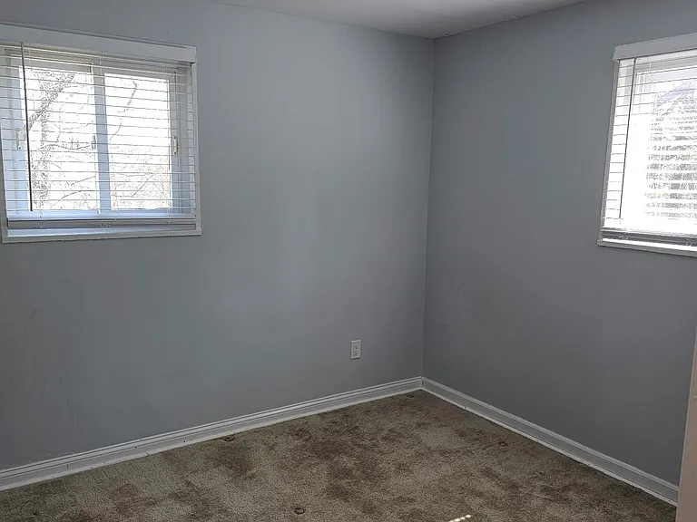 4746 S Capitol Ter SW — Photo 16