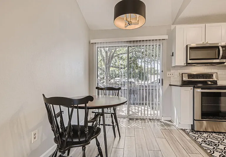 1015 E Yager Ln #141 — Photo 14