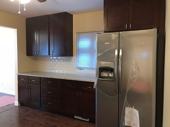 3rd image of 274 Cornell Ave