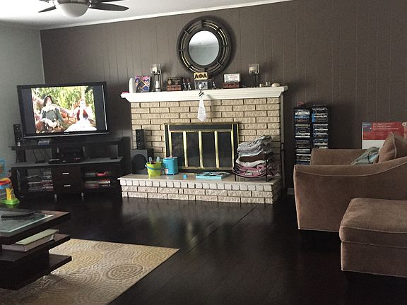 3rd image of 28834 Lake Park Dr