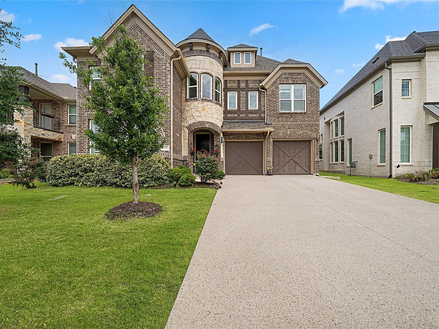5 bed, 3643 sqft, $4,900 — Photo 3