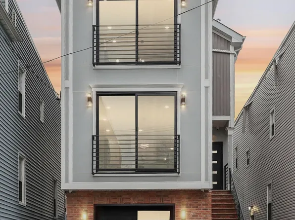 27 E 16th St, Bayonne, NJ 07002