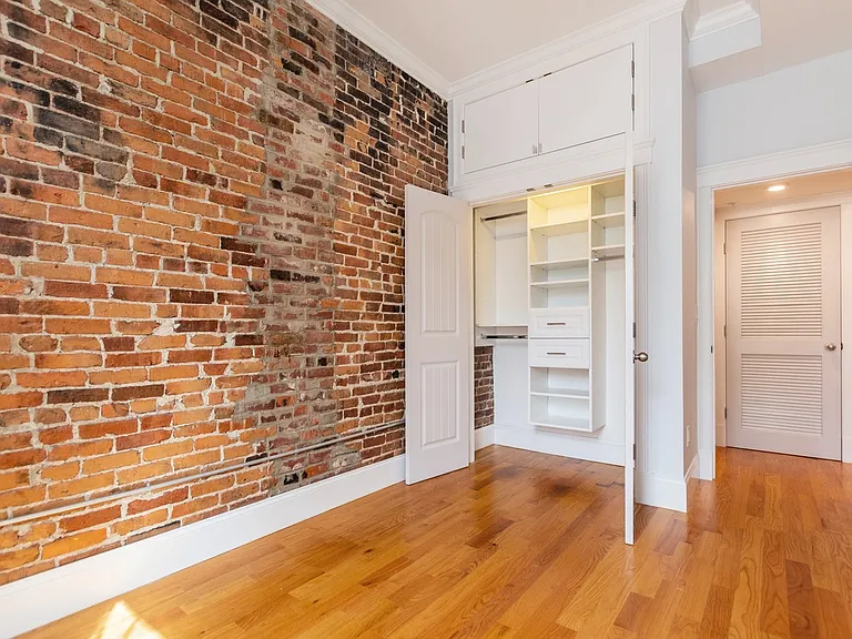 9 Everett Ave #2 — Photo 35