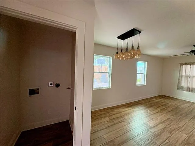 3 bed, 1.0 bath, 871 sqft, $1,800 — Photo 4