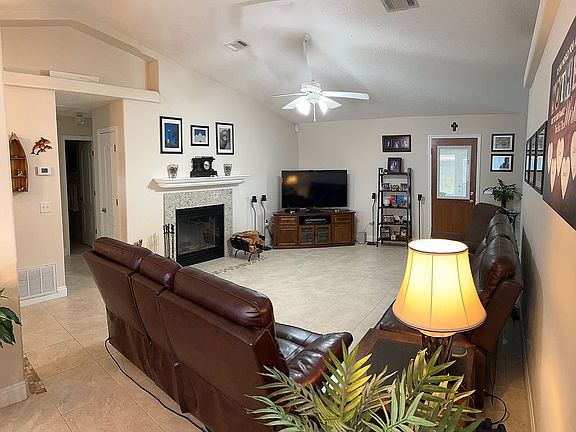 2nd image of 3982 High Bridge Dr