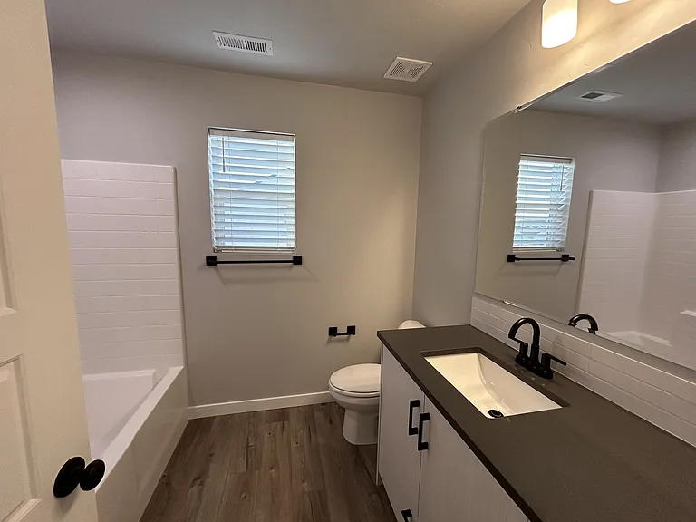 Common Bath