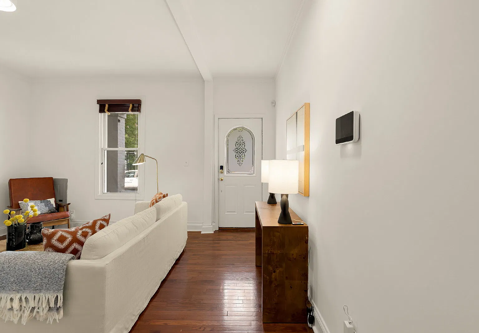 2 bed, 1.5 bath, 1200 sqft, $2,950 — Photo 2