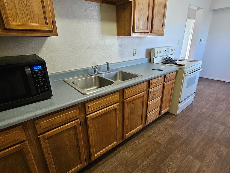 460 N 3 W #1 — Photo 4