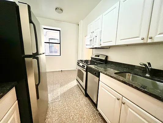 Rented by A&E Real Estate Management | media 1