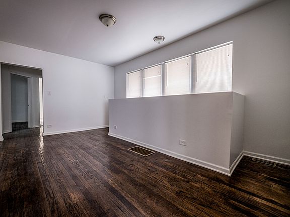 5th image of 7823 S Euclid Ave #5517