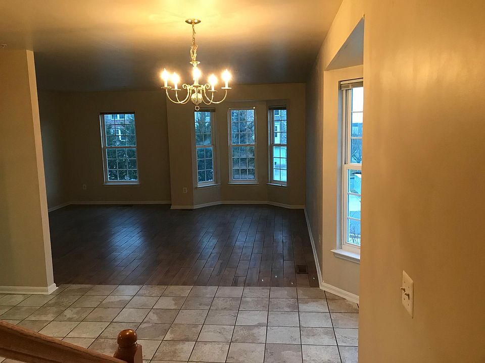 1st image of 18202 Roy Croft Dr