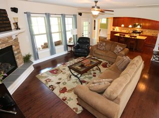2110 Wimberly Woods Dr, Sanford, NC 27330