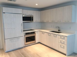 45 SW 9th St APT 1607, Miami, FL 33130