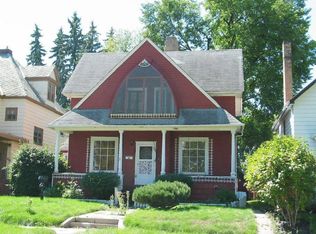 504 S 5th St, Grand Forks, ND 58201