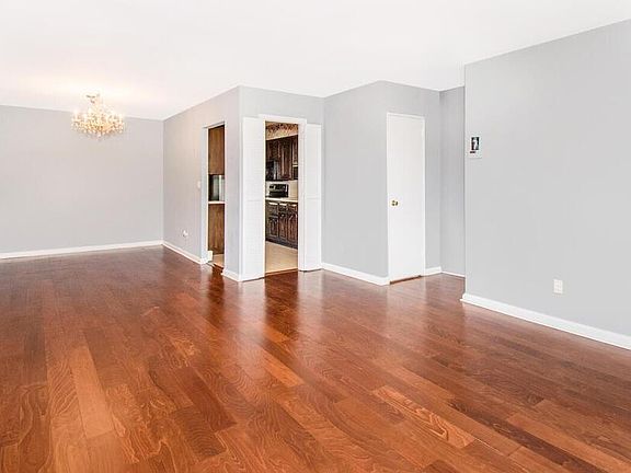 3rd image of 292 Park Ave