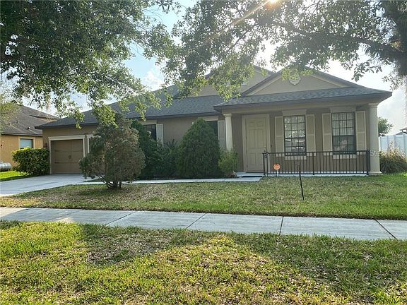 2nd image of 4020 Ashville Ln