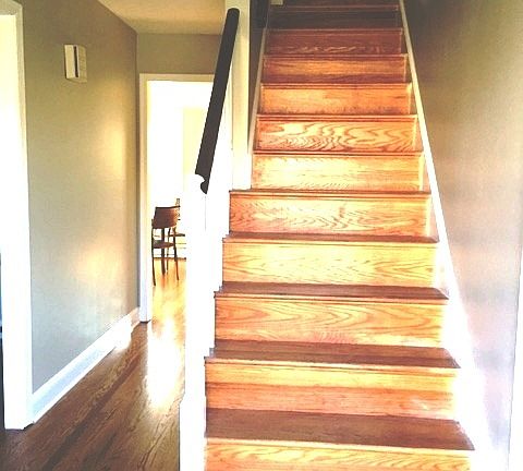 Entry Hall With Hardwood Flr