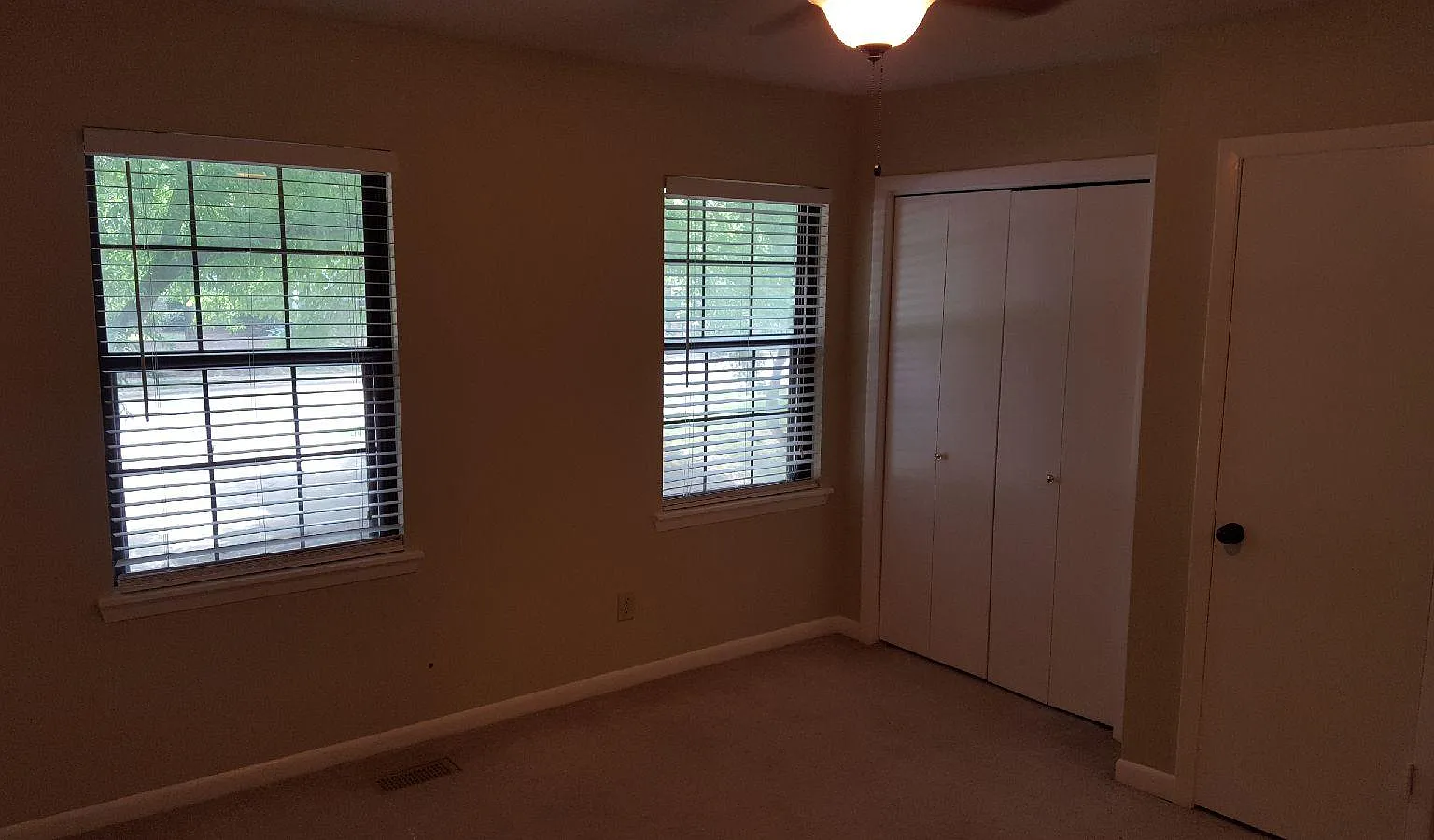 2 bed, 2.5 bath, 1174 sqft, $1,400 — Photo 3