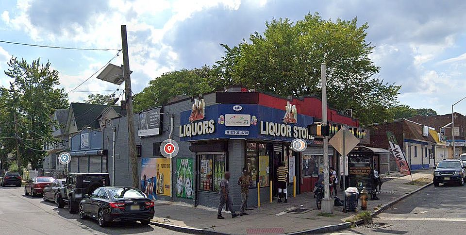 2nd image of 818 S Orange Ave