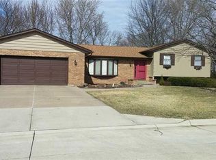 721 Cardinal Ct, Geneseo, IL 61254