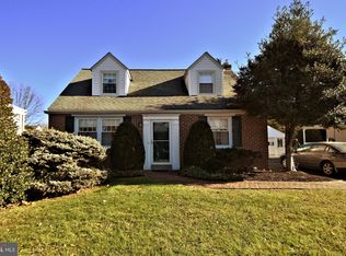 301 Taylor Rd, Springfield, PA 19064