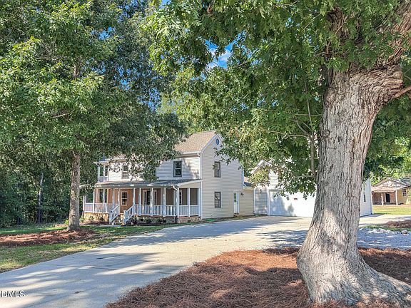 2nd image of 422 Old Halifax Rd