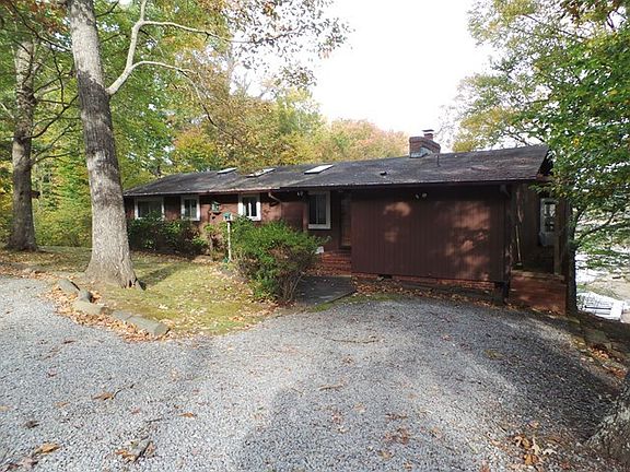 2nd image of 337 Glenora Dr
