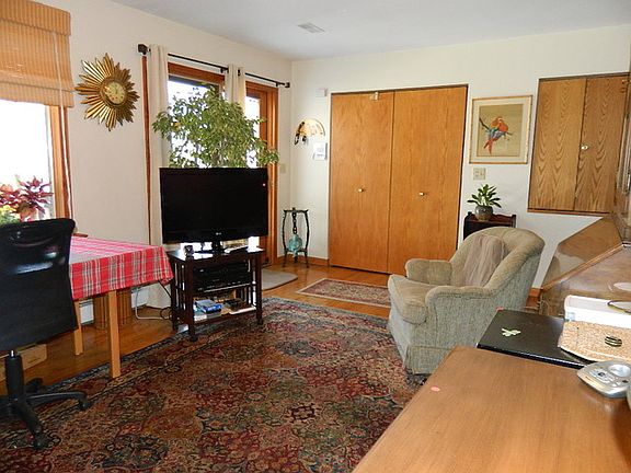 4th image of 6943 W 31st St