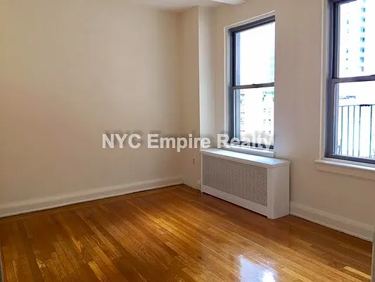 Rented by NYC Empire Realty Inc | media 26