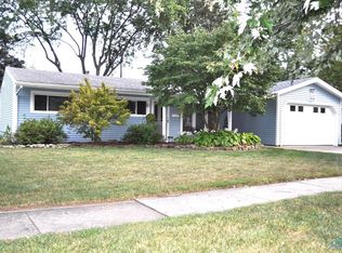 110 Lones Dr, Perrysburg, OH
