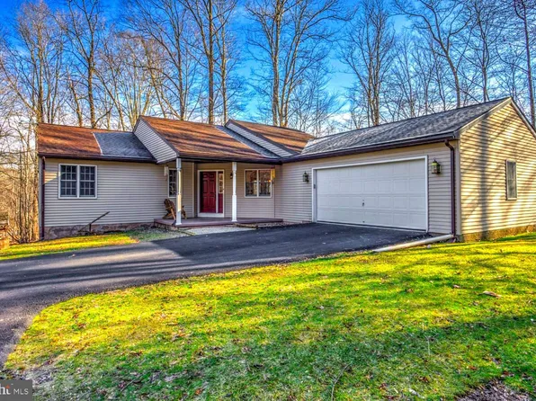 1928 Birchwood St, East Earl, PA 17519