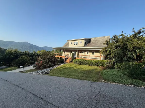 5 Stars Forever Dr, Black Mountain, NC 28711