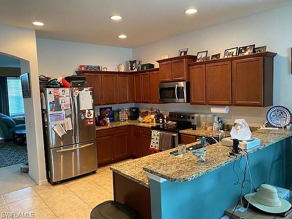 4th image of 1301 SW 29th St