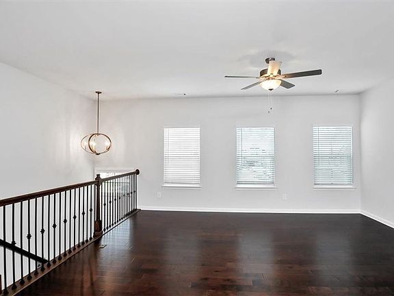 5th image of 2611 Hedgeway Cir #2611