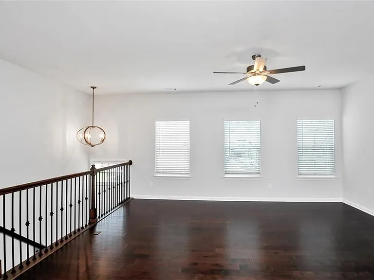 2601 Hedgeway Cir NW — Photo 20