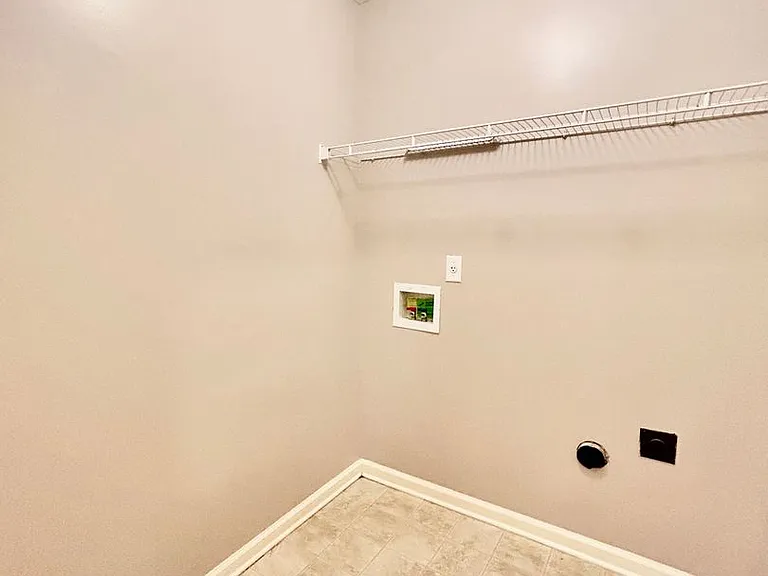 10188 Evening Hill Dr — Photo 7