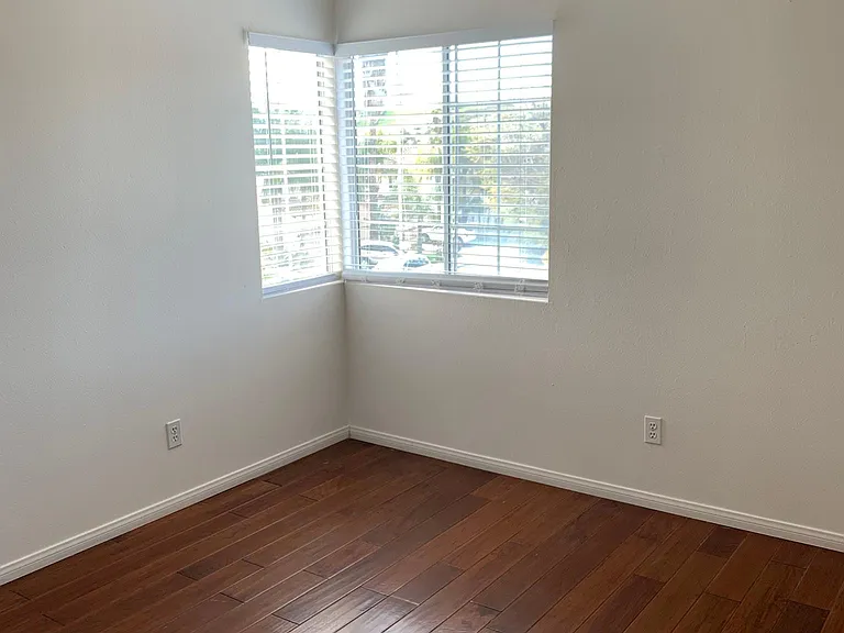 565 Kiley Rd — Photo 10