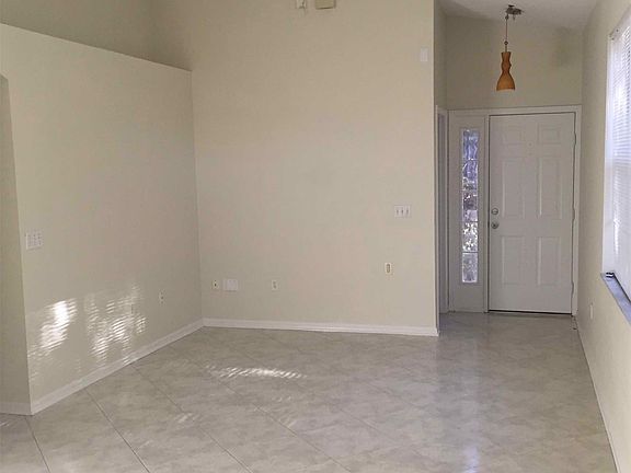 2nd image of 7814 Lakeside Woods Dr
