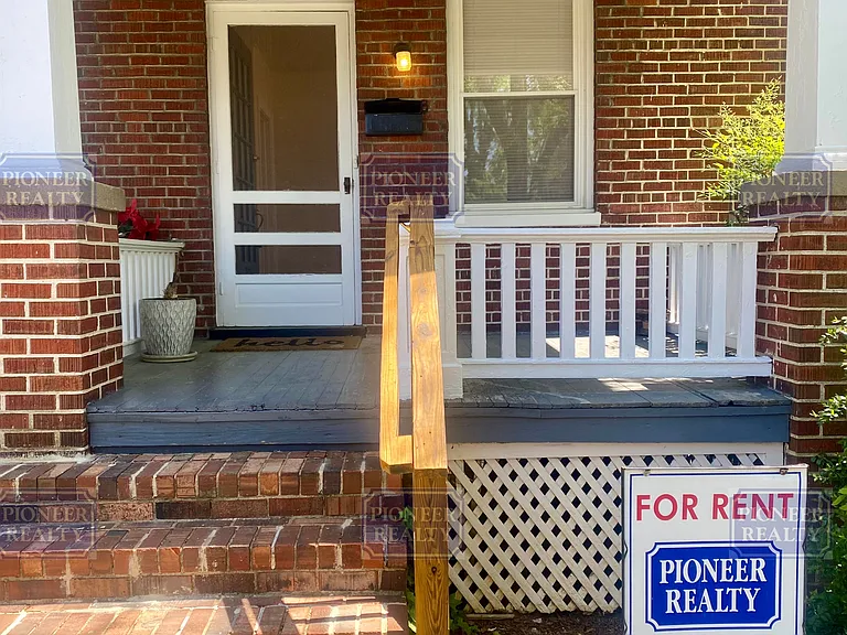 3211 Garland Ave #B — Photo 3