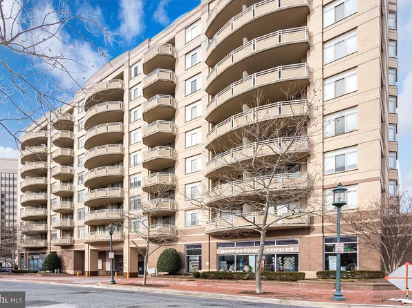 4801 Fairmont Ave APT 506, Bethesda, MD 20814