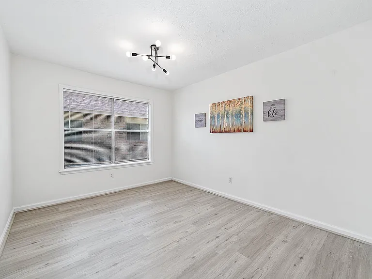 13407 Wells River Dr — Photo 12
