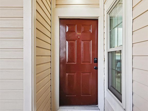 3rd image of 5903 Barbados Pl APT 202