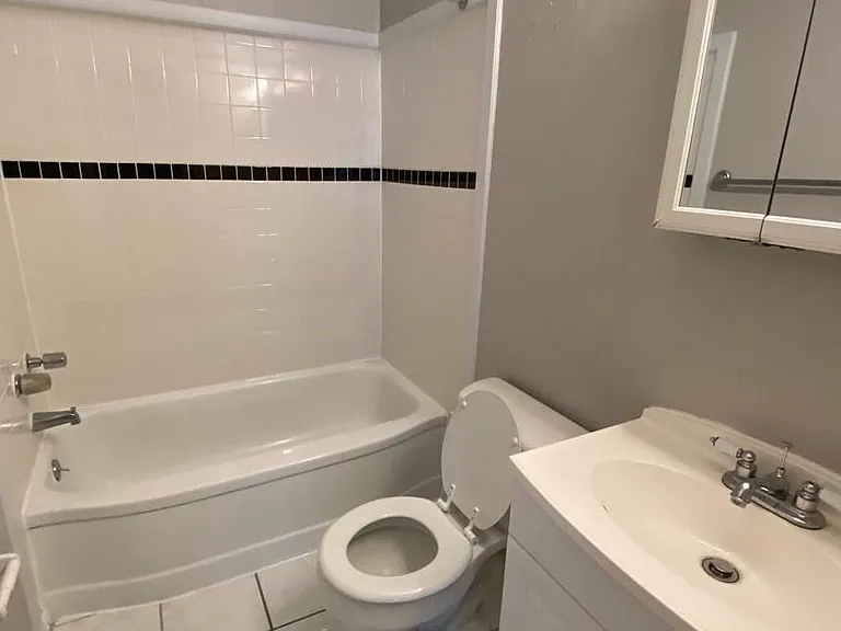 7631 Delmar Blvd #1 — Photo 9
