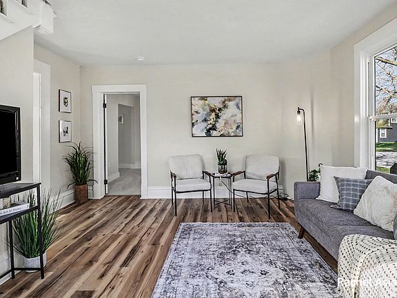 3rd image of 1203 4th St