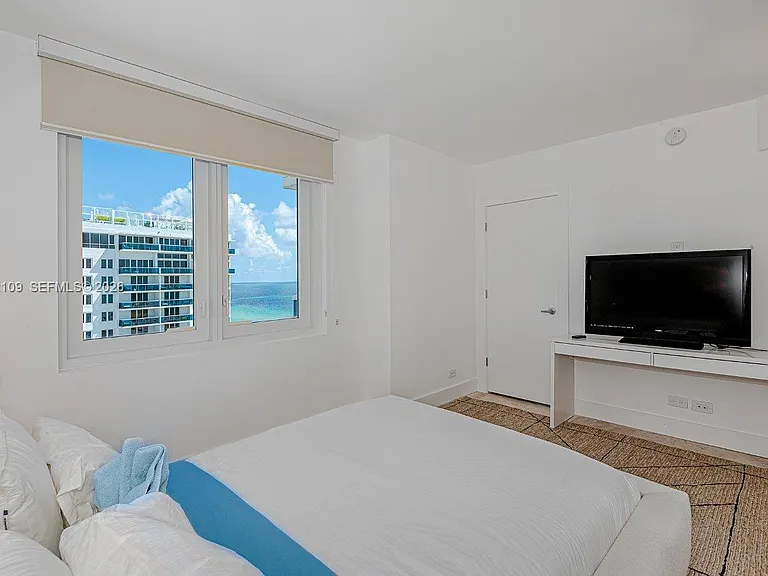 2301 Collins Ave #1515 — Photo 6